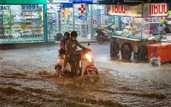 梦见水阻路