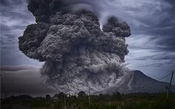 梦见火山爆发集体逃跑