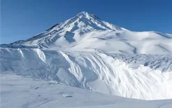 梦见雄伟壮观的雪山